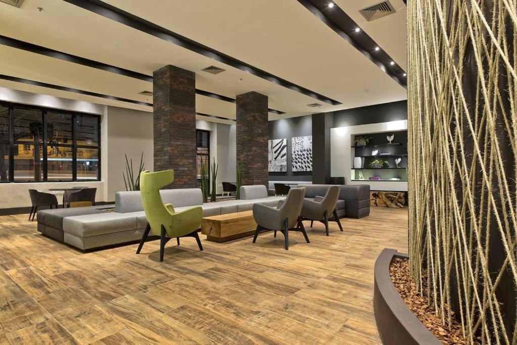 Apartamento Flat Luxuoso Ibirapuera Moema 1810